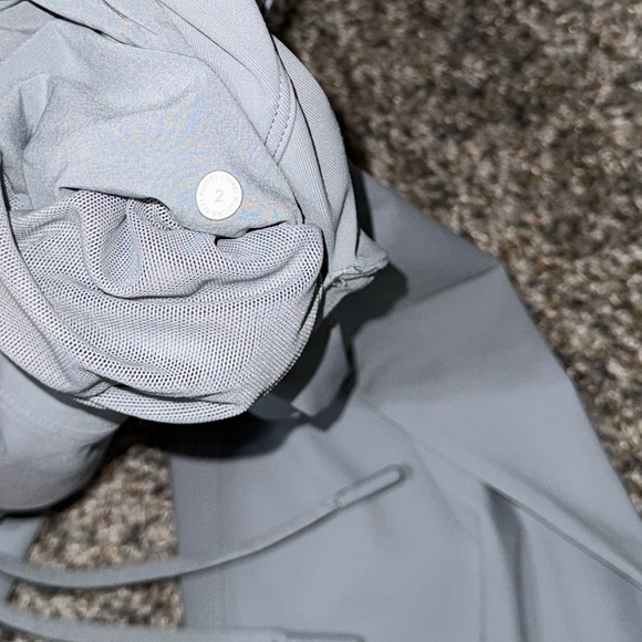 Lululemon Stretch High Rise Relaxed Fitting Jogger size 2 - Picture 10 of 12